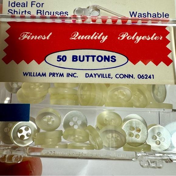Vintage Prims 50 ASSORTED REPLACEMENT BUTTONS
Ideal For Shirts, Blouses. - Picture 7 of 7